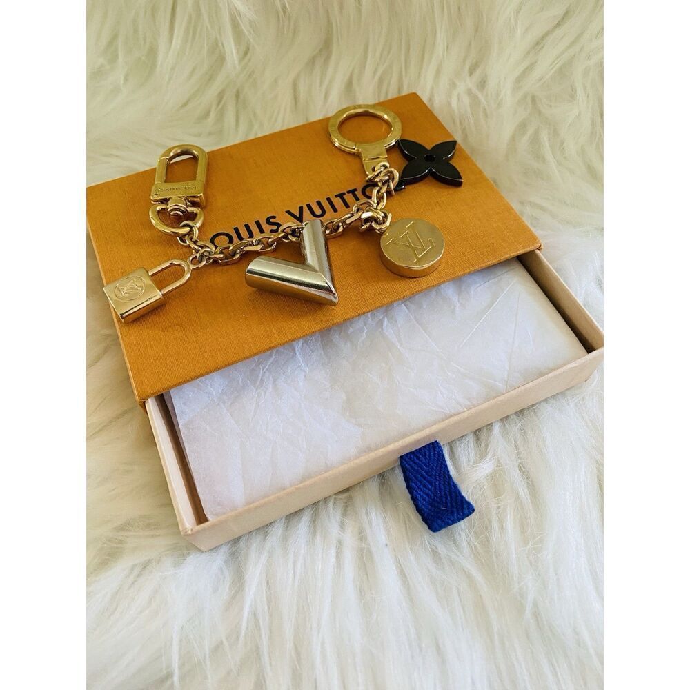 🛍️ Louis Vuitton Authentic Kaleido V Bag Charm Key Holder with Box